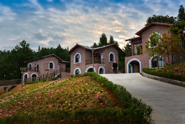 高峰岩生态颐养庄园